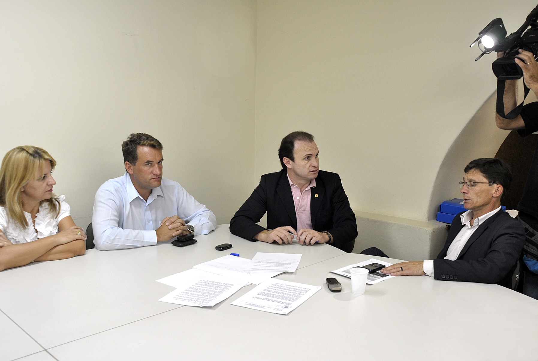 Comissão pede esclarecimentos sobre a questão do lixo 