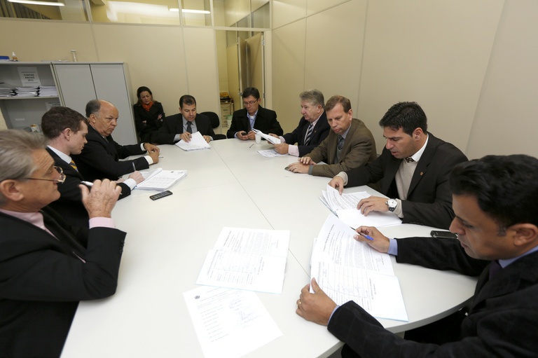 Comissão pede impacto financeiro detalhado para o Executivo