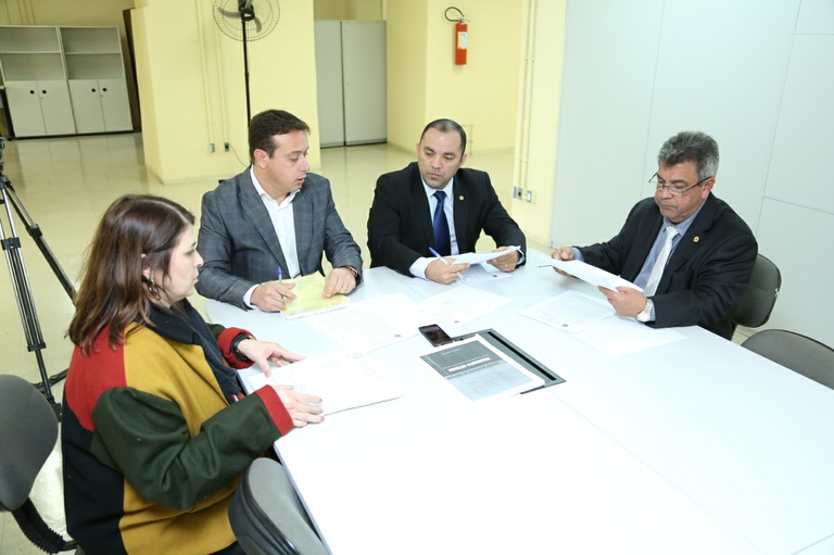 Comissão Processante avalia prosseguimento de denúncia contra vereadora