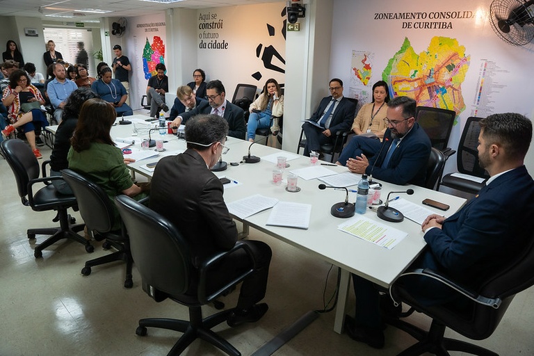 Comissão decide levar cassação de Professora Angela ao plenário