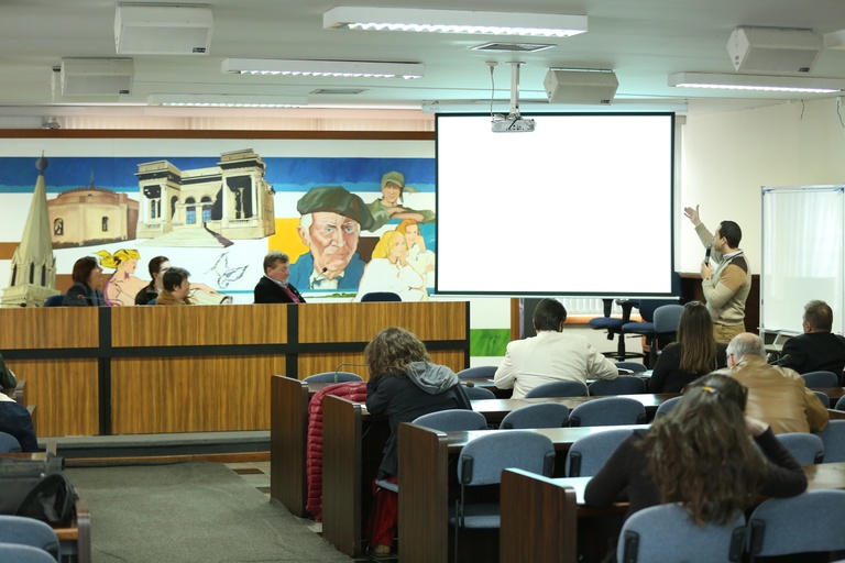 Comissão quer implantar medidas de sustentabilidade na Câmara