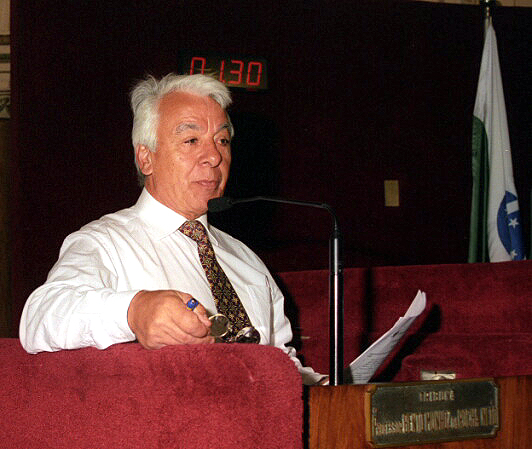 Comissão vai ouvir secretário nesta quarta 