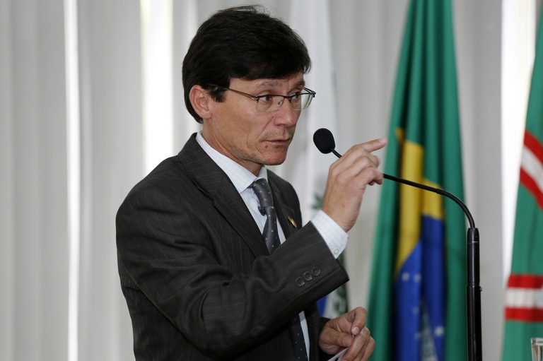 Comissões analisam uso do subsolo pelo MP e tecnologia 4G 