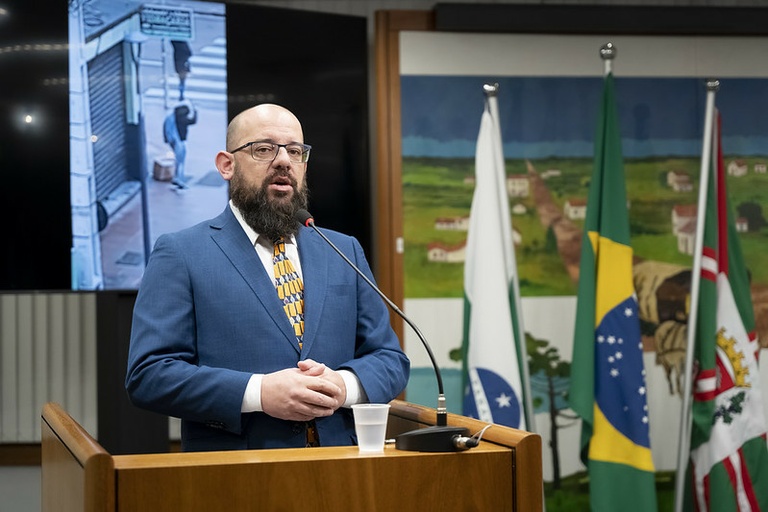 Comunidade debate propostas sobre o atendimento social no centro da cidade