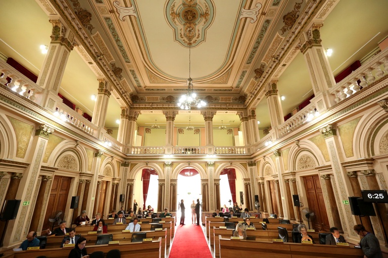 Confirmadas capoeira nas escolas e doação de terreno à Cohab