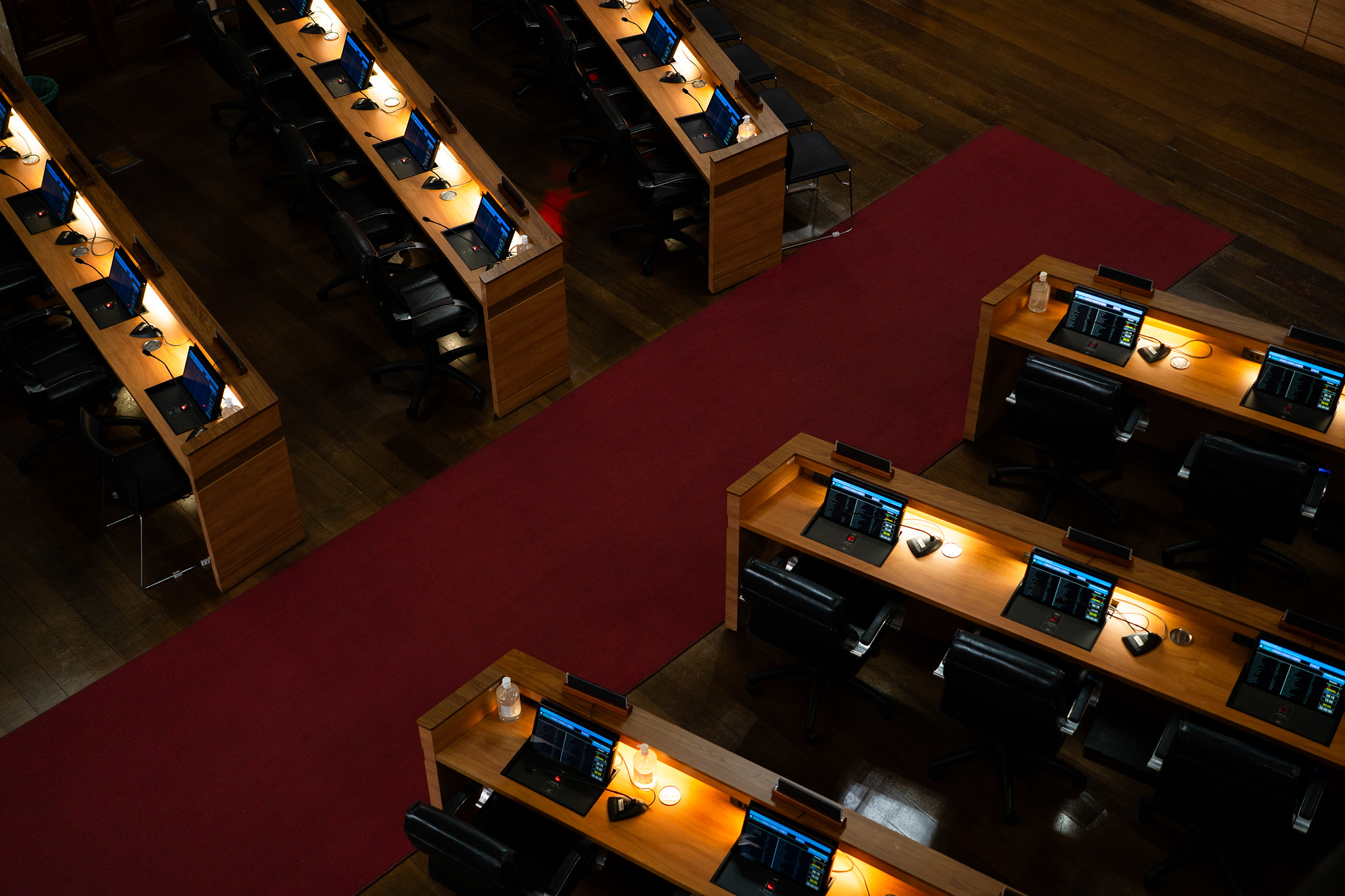 Utilidades Públicas às associações Edificando Vidas e Cristã Esperança vão à sanção