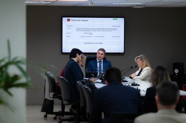 Conservadorismo: homenagem a Olavo de Carvalho já pode ser votada