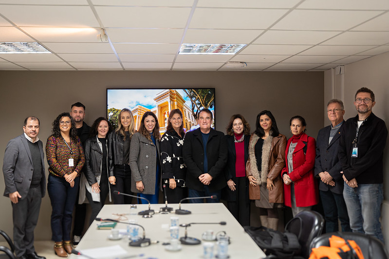 Equipe da Agência Francesa de Desenvolvimento visita a Câmara