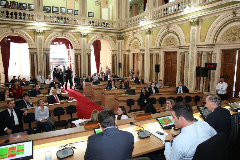 Contas de 2006 e 2007 da prefeitura na pauta do plenário