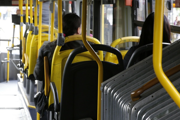Conversão de todos assentos dos ônibus em preferenciais pronta para votação 
