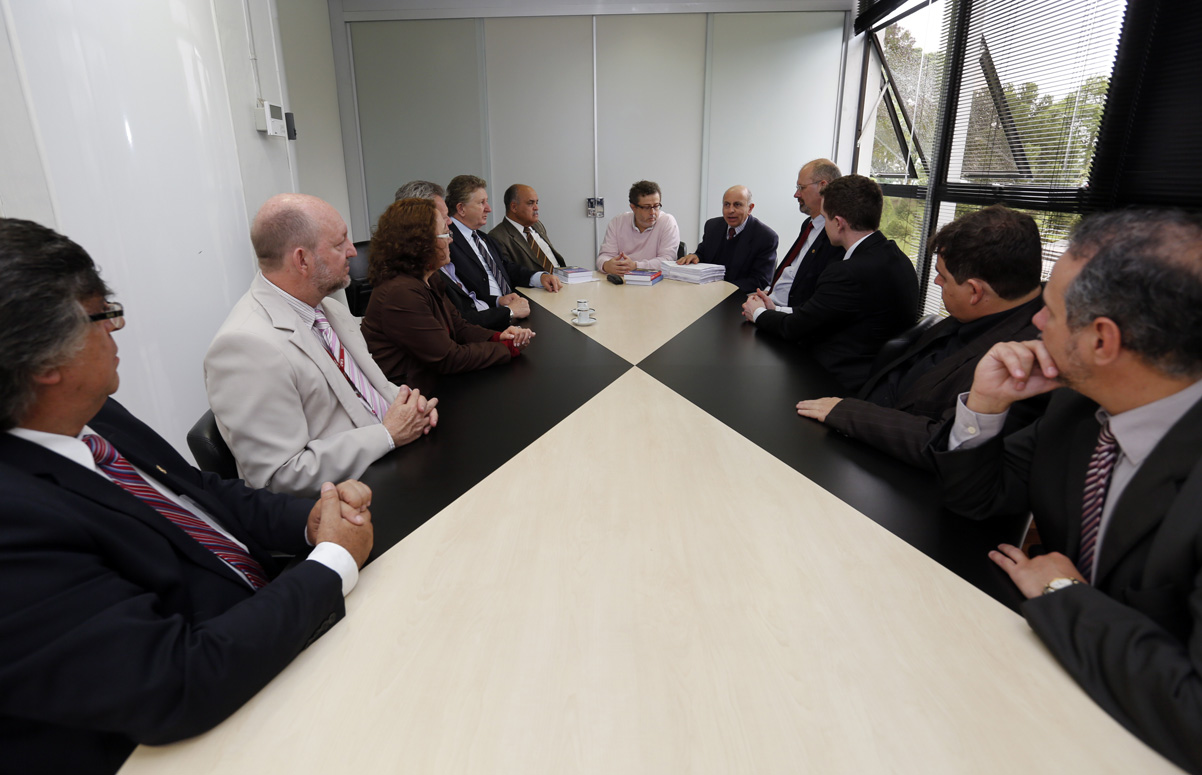 CPI do Transporte entrega medida cautelar ao Ministério Público 