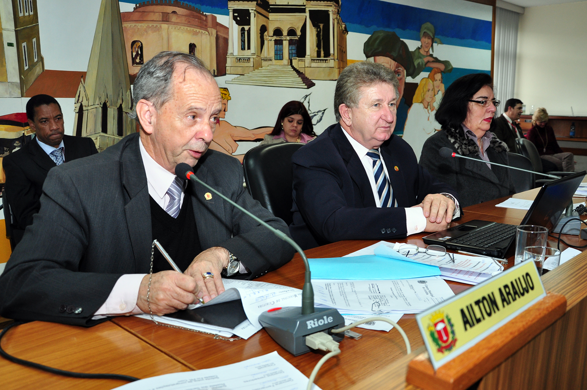 Crédito para pagamento de pequenos credores é aprovado em plenário 