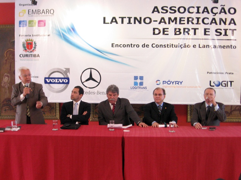 Criada associação ligada ao transporte 