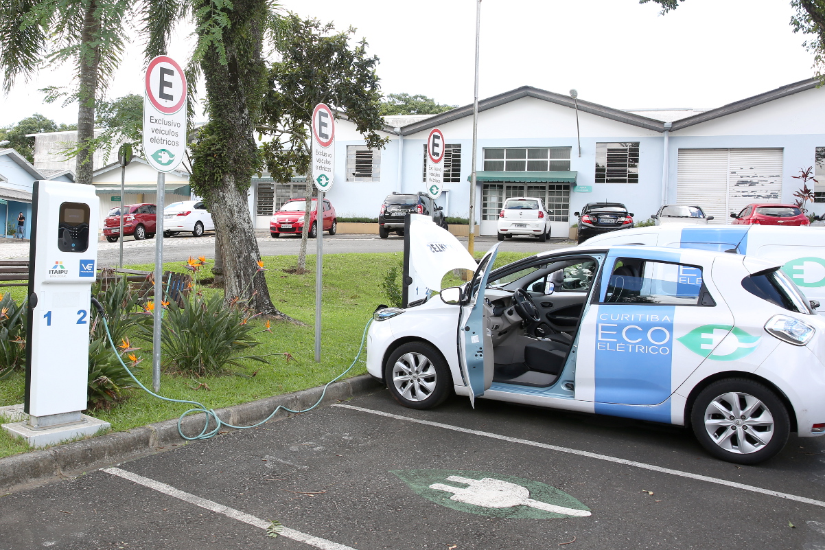 Criada política municipal de incentivo ao uso de carros elétricos