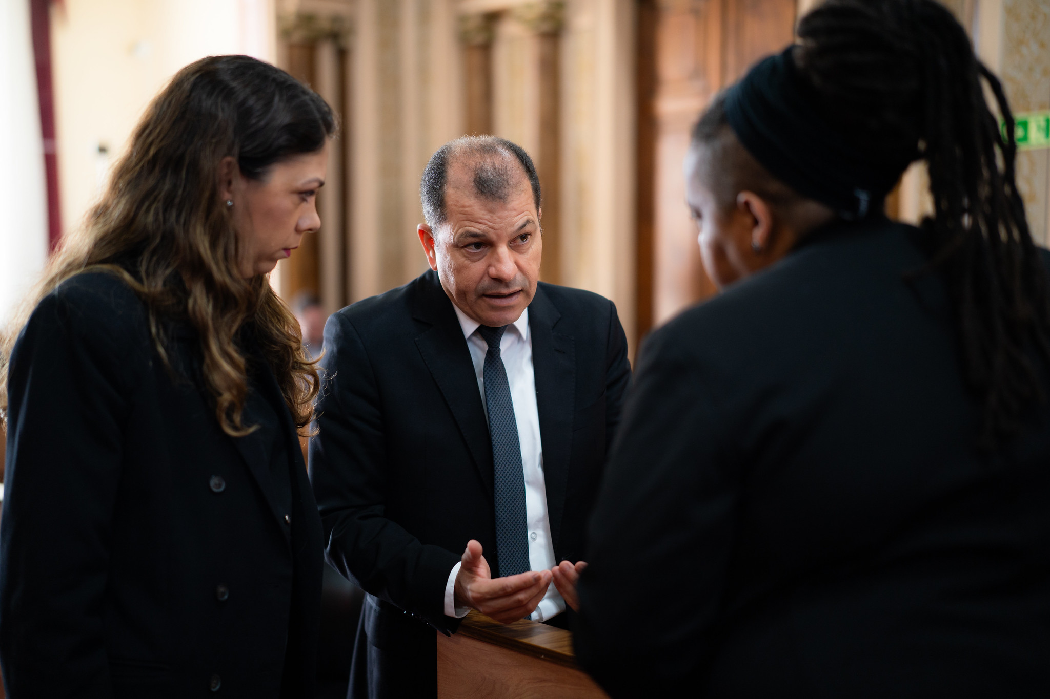 Aprovadas urgências para votar mudanças em conselhos da Mulher e Étnico-Racial 