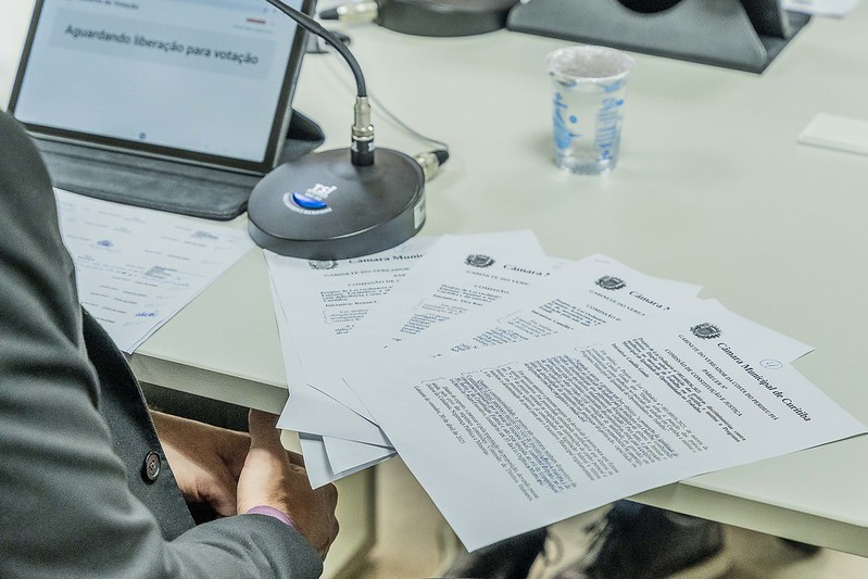 Curitiba: arquivada proibição ao uso de linguagem não reconhecida pelo Volp