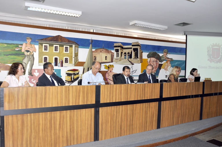 Curitiba encerra 2011 com resultado financeiro positivo 