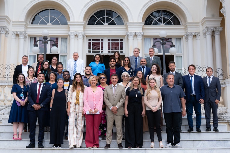 Curitiba: Lei Lili mobiliza 18 vereadores em debate sobre regras para cães