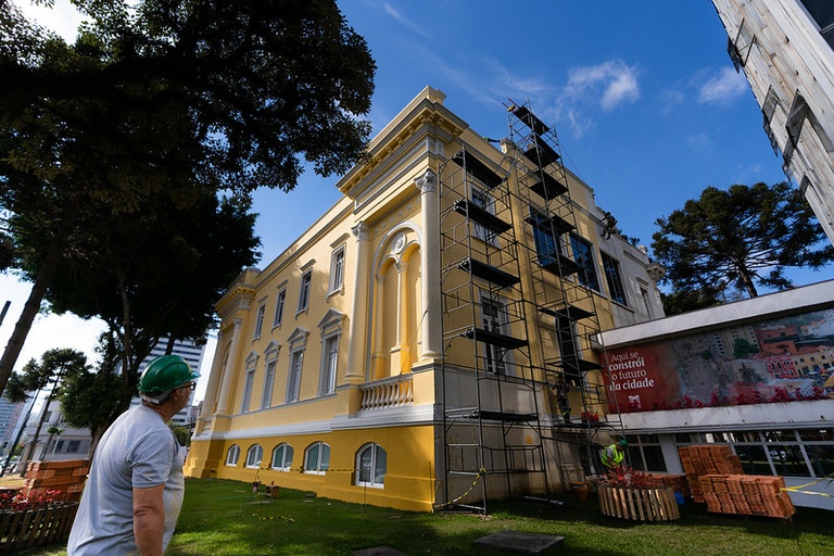 Curitiba: obras no Palácio Rio Branco chegam a 50% da pintura