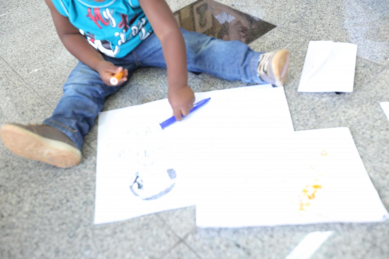 Curitiba pode ganhar rede de amparo a órfãos do feminicídio