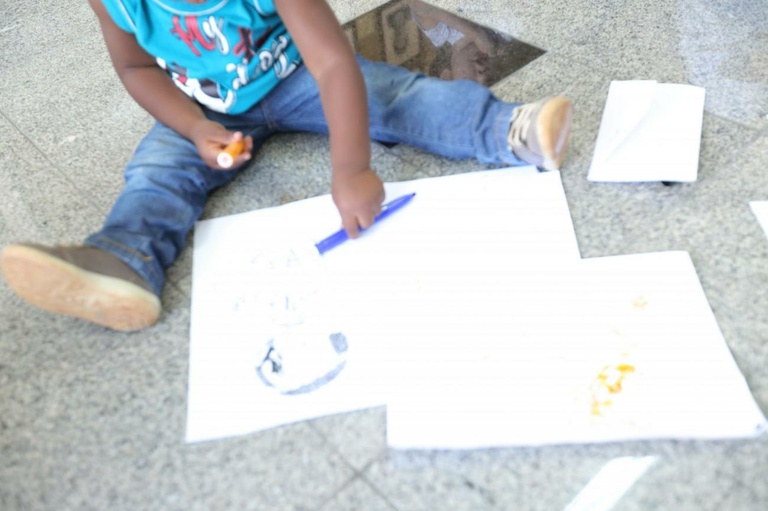 Curitiba pode ganhar rede de amparo a órfãos do feminicídio