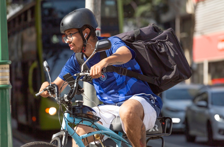 Curitiba pode implantar pontos de apoio a motofretistas