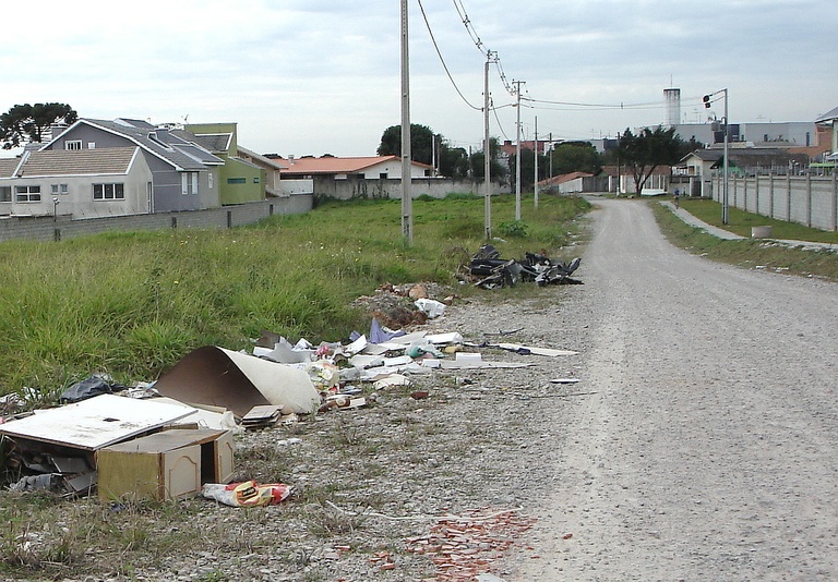 Curitiba pode ter coleta especial para móveis 