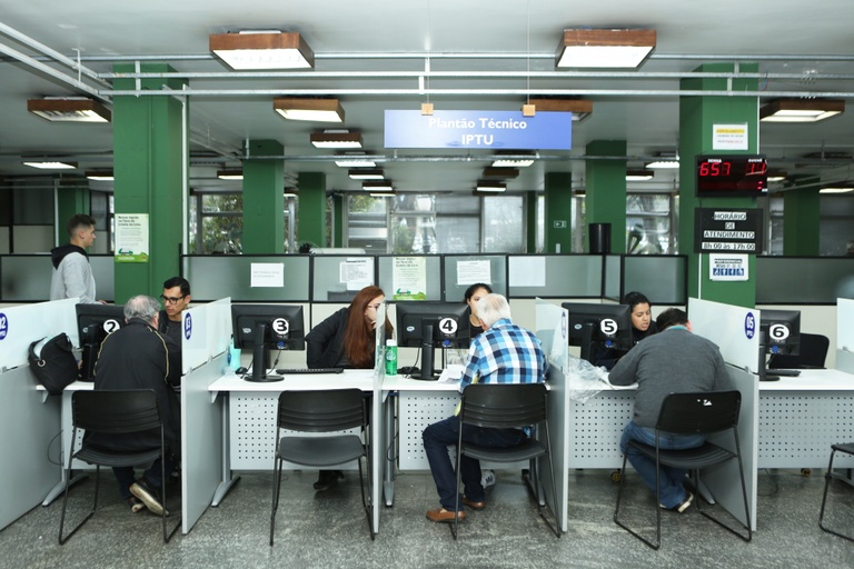 Curitiba pode ter novo programa de capacitação dos servidores públicos