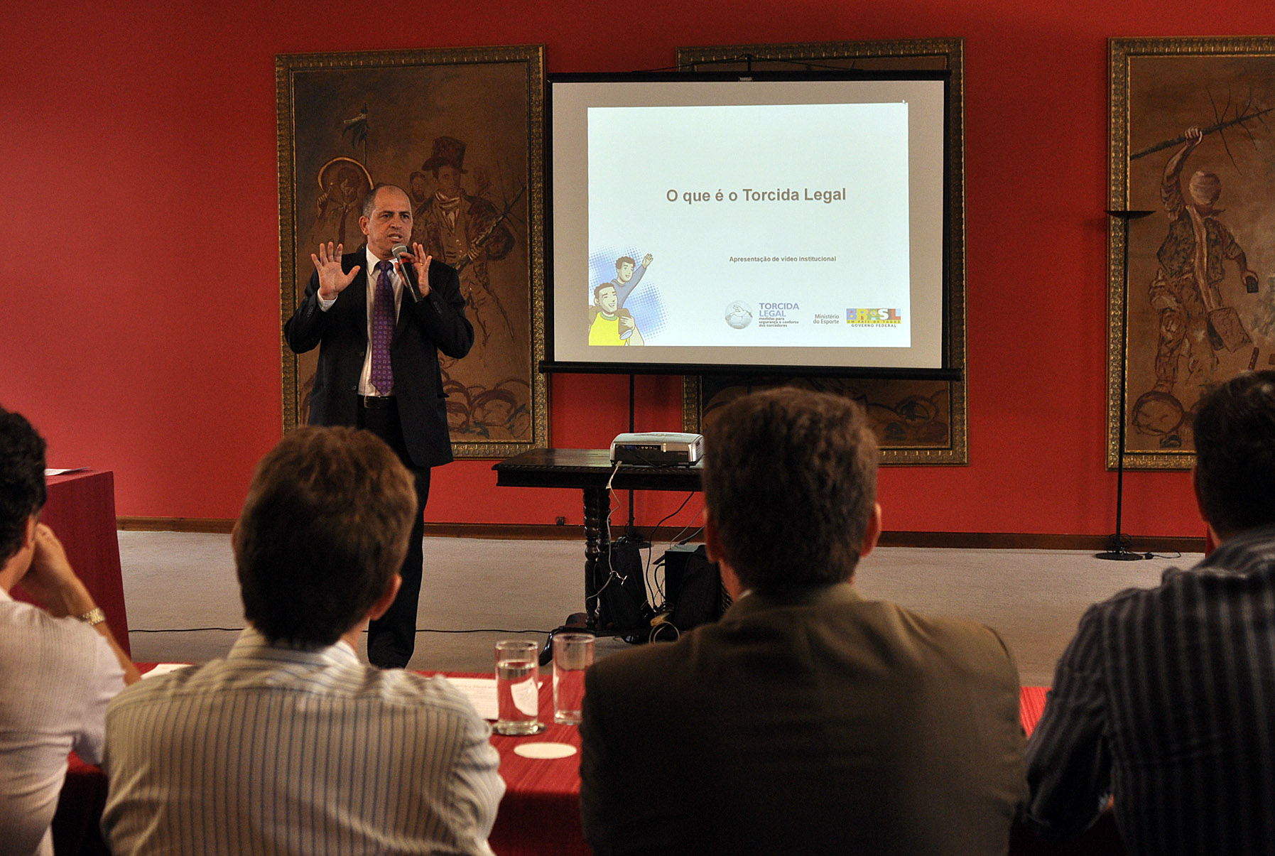 Curitiba será a primeira a implantar Torcida Legal 