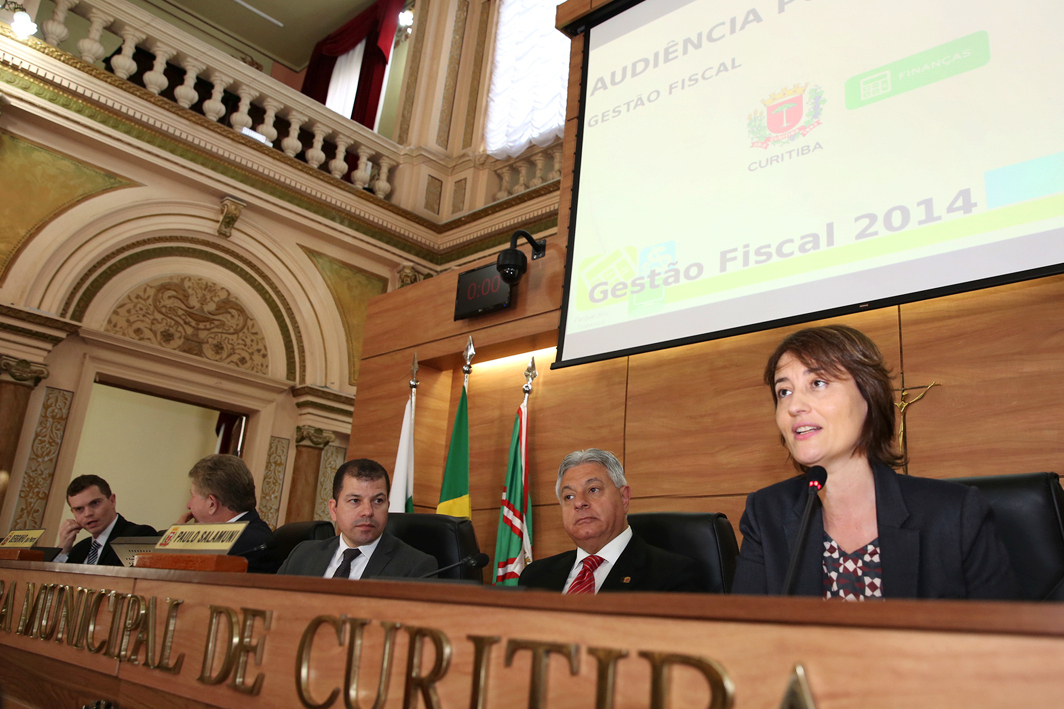 "Curitiba tem pouca inadimplência de IPTU", diz Eleonora