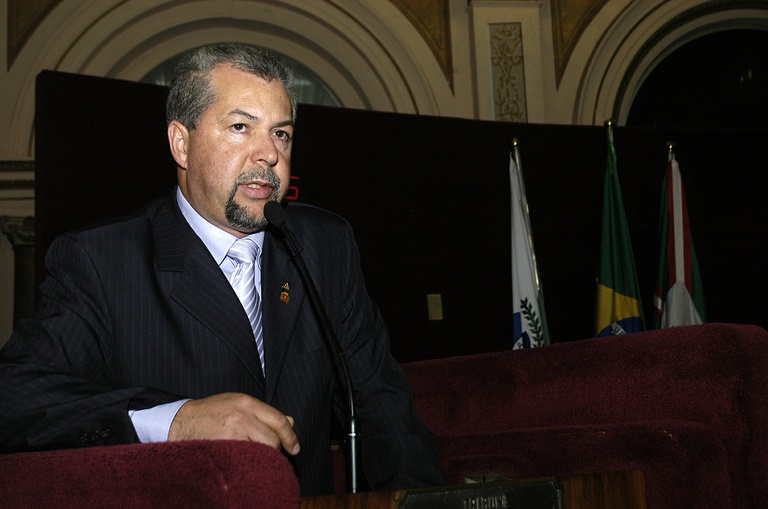 Cursinhos devem ganhar intérprete de libras 