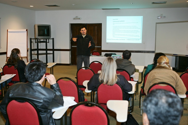 Curso da Abrascam segue até esta sexta 