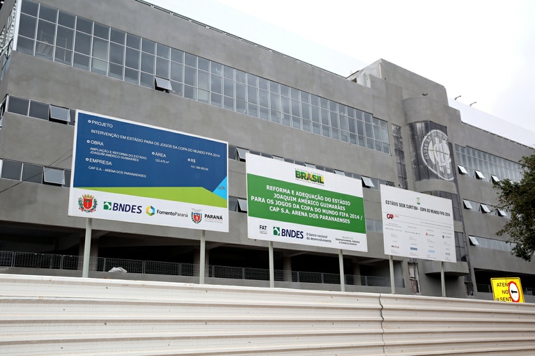 Debatida polêmica entre prefeitura e governo sobre Arena