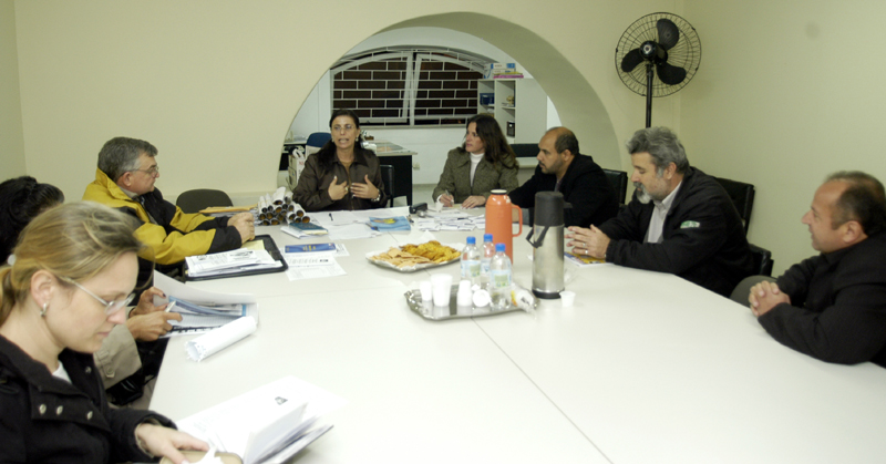 Debatido Programa Vizinho Solidário 