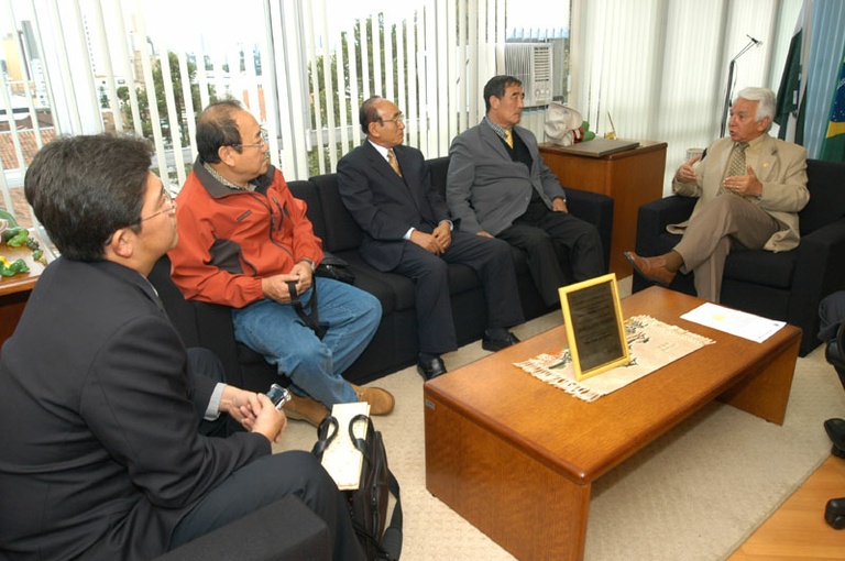 Delegação coreana visita a Câmara 