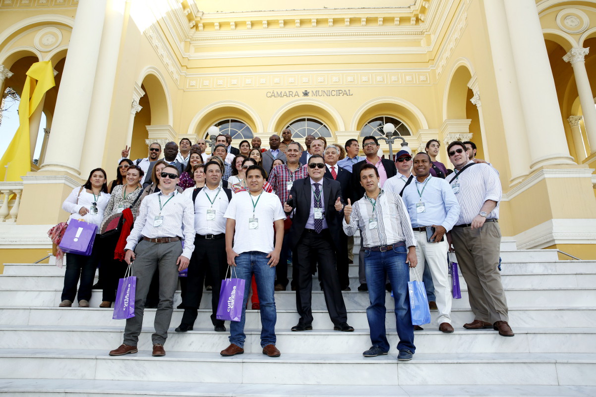 Delegação internacional conhece a Câmara de Curitiba