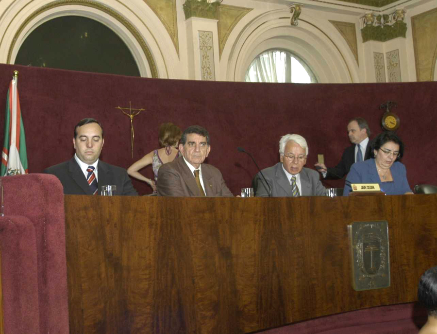 Delegados da PF são homenageados 