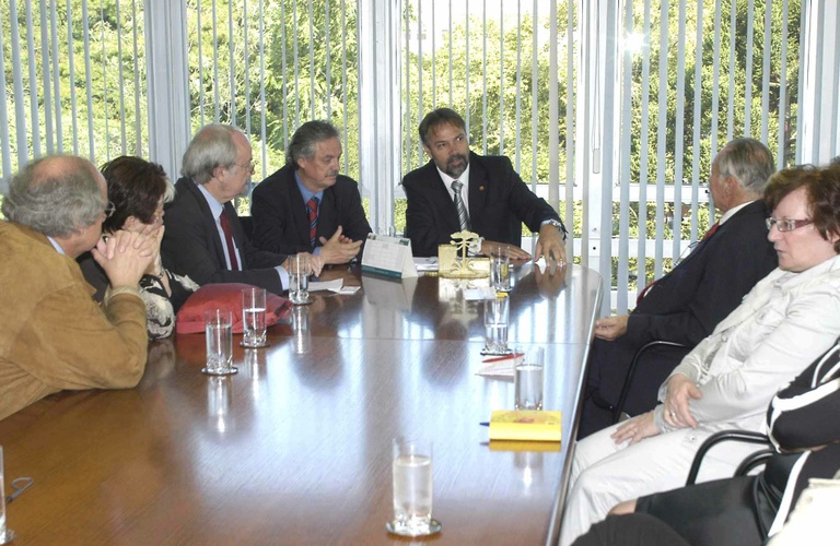 Derosso detalha ações da Câmara para austríacos 