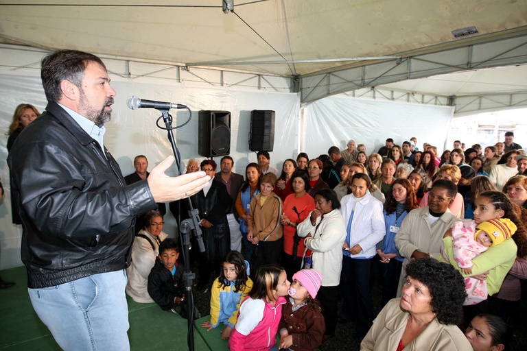 Derosso participa da entrega de Espaço Saúde  