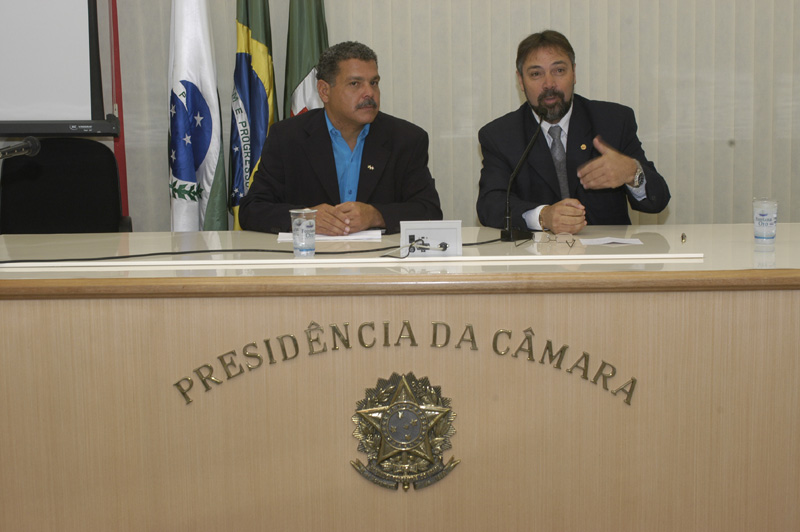 Derosso participa de encontro  de vereadores em Colombo 