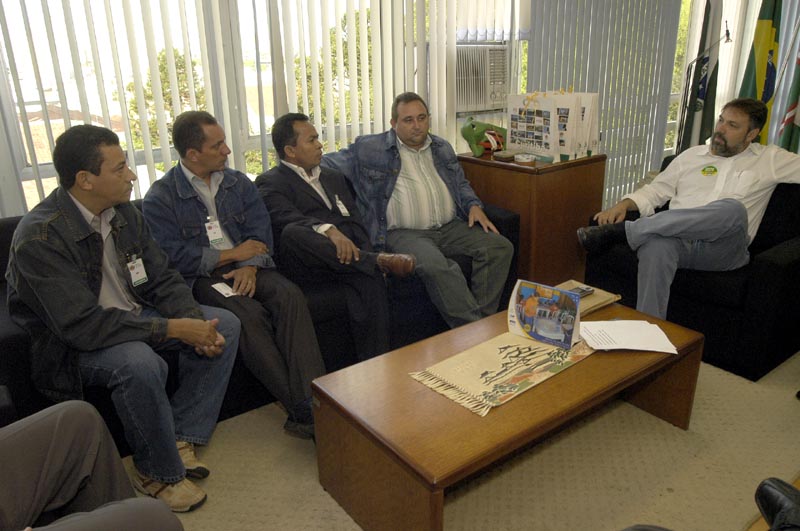 Derosso recebe vereadores da cidade de Boa Vista 