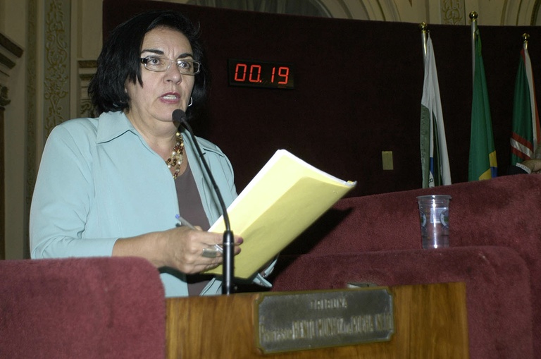 Derrubado veto ao Dia contra Homofobia 