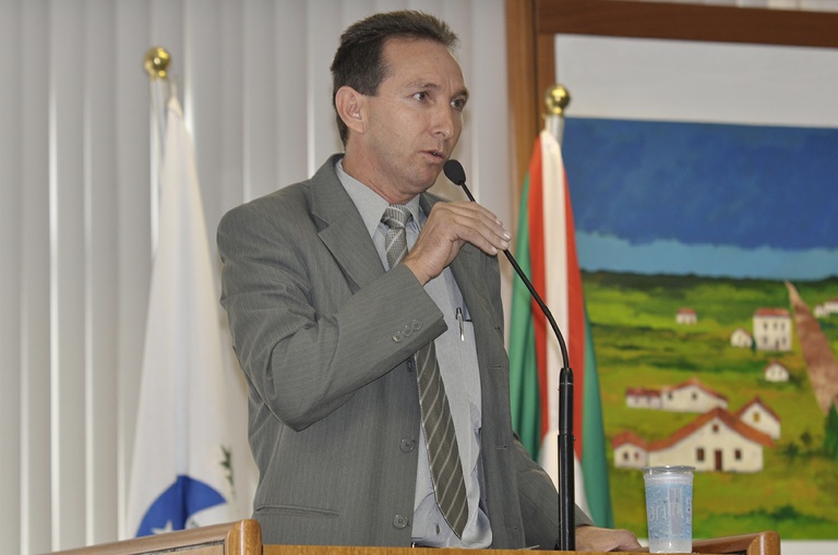 Desbravadores são homenageados na Câmara 