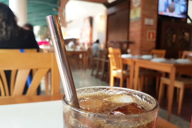 Desincentivo ao uso de canudos  plásticos retorna à pauta da CMC 