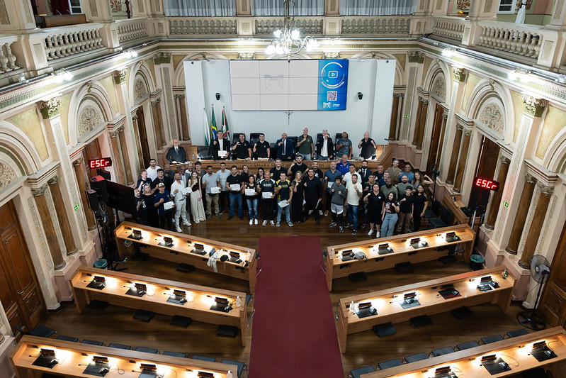 Destaques das artes marciais em Curitiba recebem reconhecimento