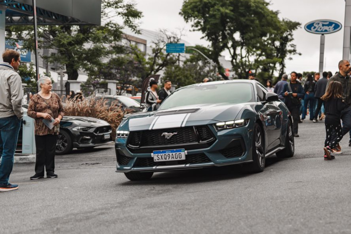 Dia do Ford Mustang pode entrar no Calendário Oficial