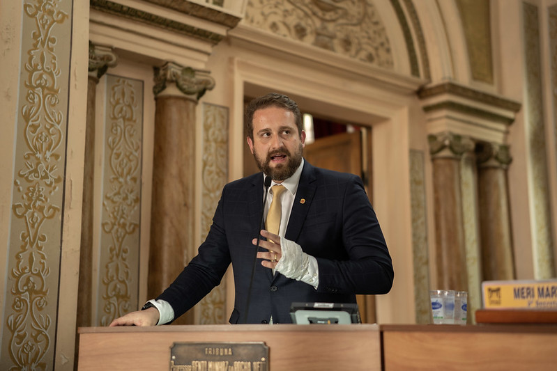 Dia Municipal do Advogado Desportivo passa em 1º turno