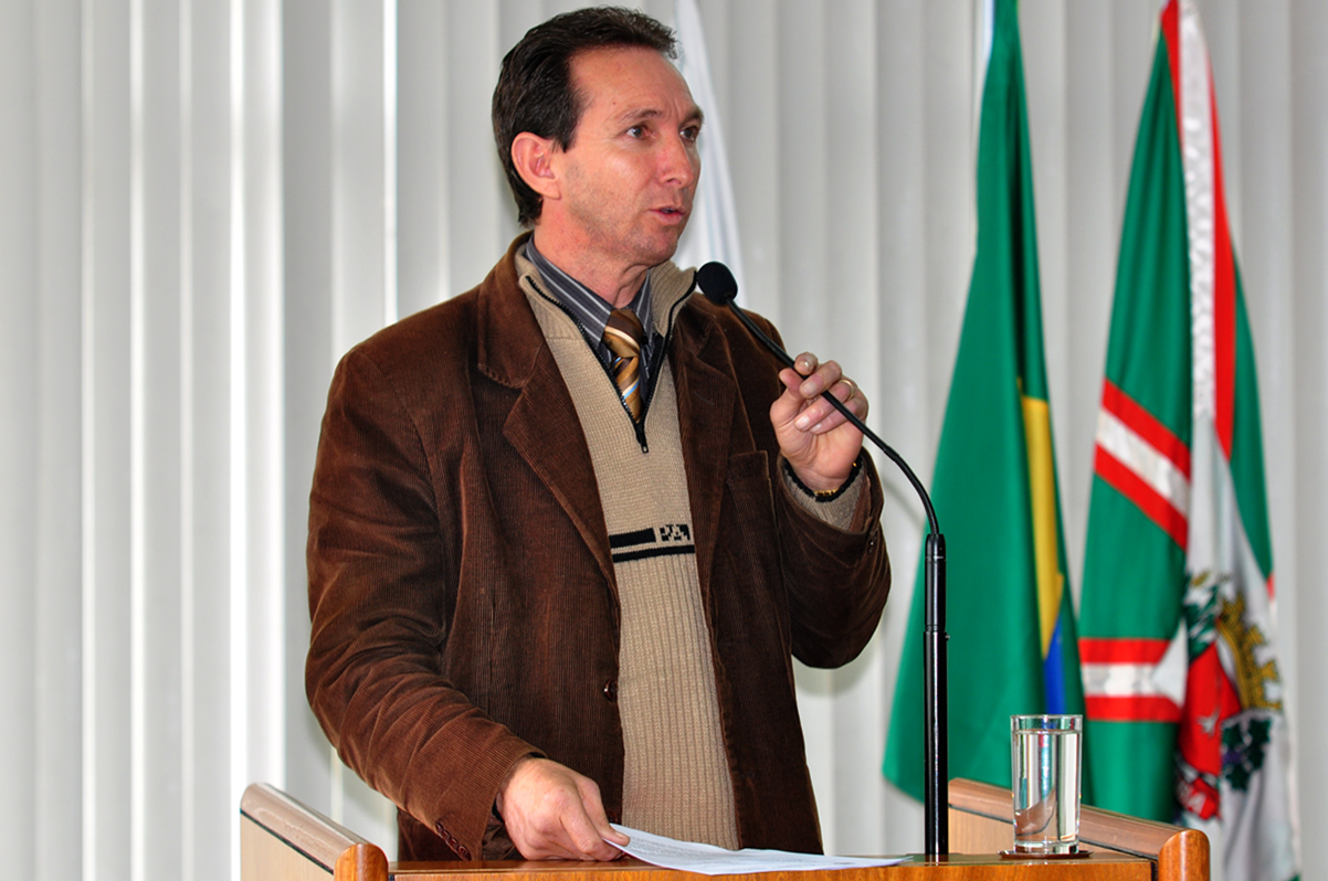 Dirceu Moreira quer criar "Dia Municipal da Educação Adventista"