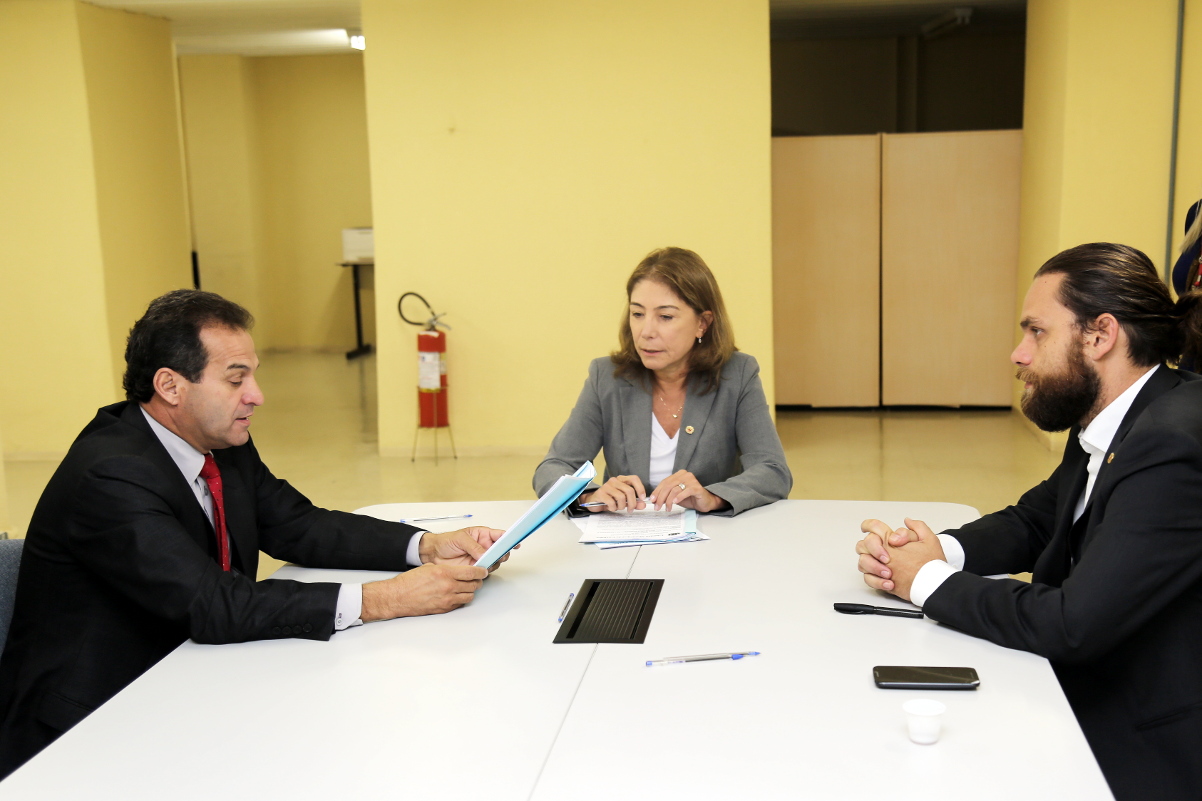 Direitos Humanos aprova todos assentos dos ônibus como preferenciais