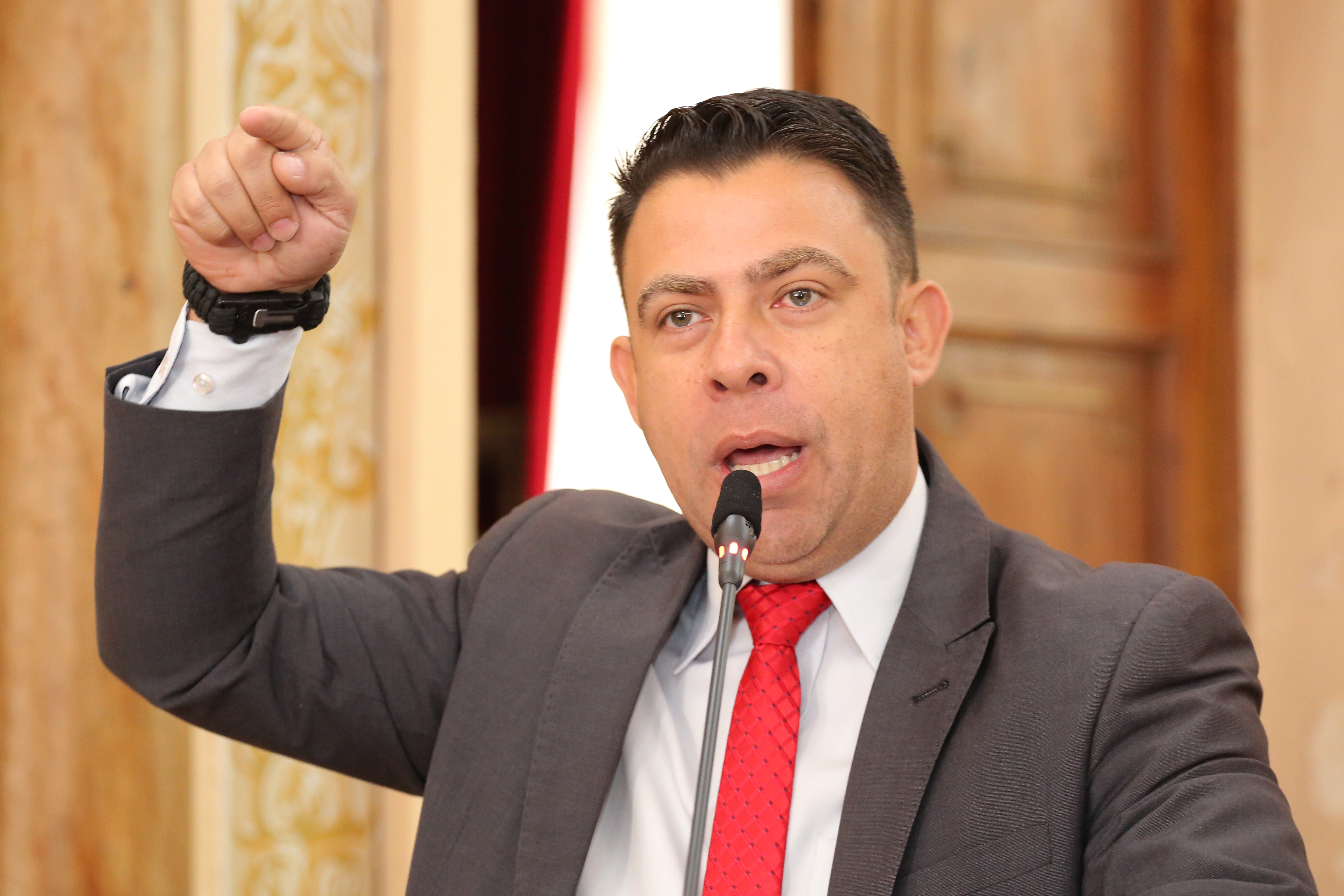 Discussão sobre fim dos cobradores nos ônibus fica para dezembro